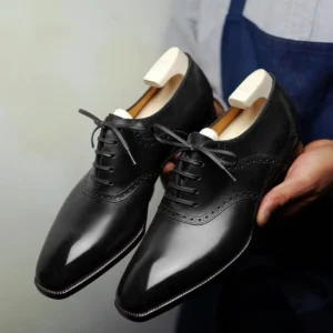 Black Leather Elowen Madison Oxfords